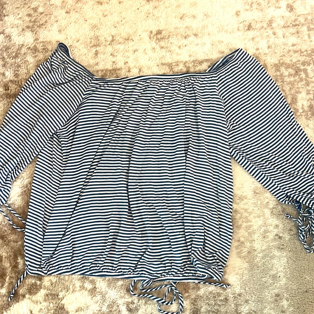 Veronica M, Striped off the shoulder top